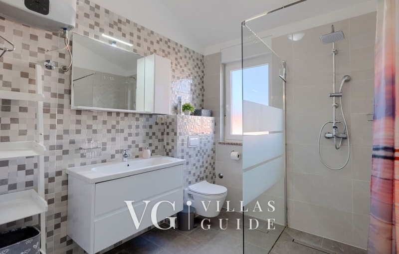 Villa Veronika II Bathroom