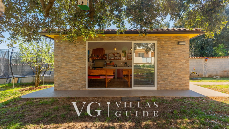 Villa Veronika 2 – Private Twin House with Shared BBQ & Playground