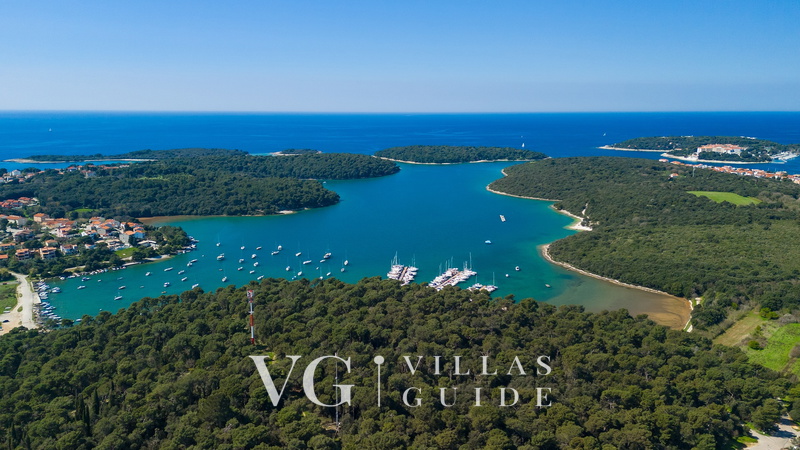 Villa Veronika II Microlocation