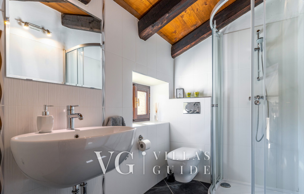 Villa Jadreska Bathroom