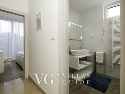 Villa Viviana Bathroom