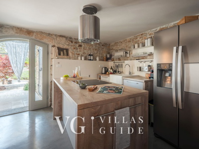 Villa Nar Kitchen