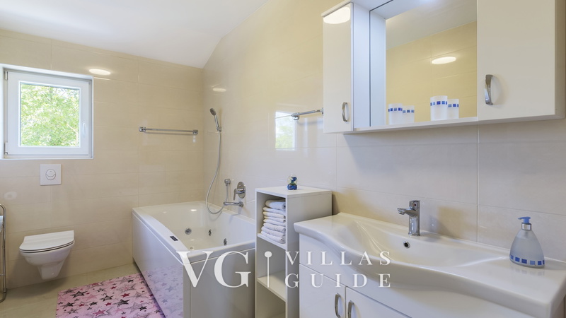 Villa Ana - Labin Bathroom