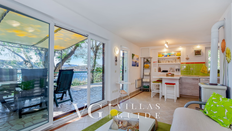 Villa Relax with pool&beachfront&pet friendly Crikvenica