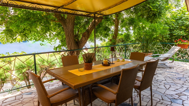 Villa Relax with pool&beachfront&pet friendly Crikvenica