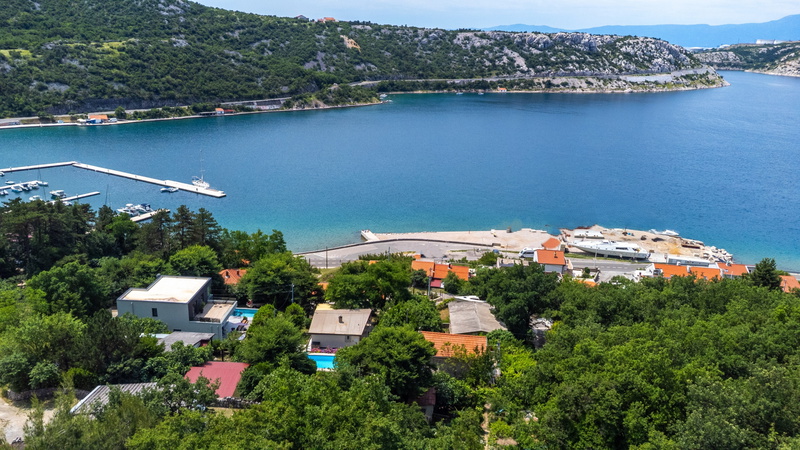 Villa Relax with pool&beachfront&pet friendly Crikvenica