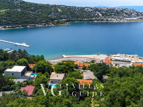 Villa Relax with pool&beachfront&pet friendly Crikvenica