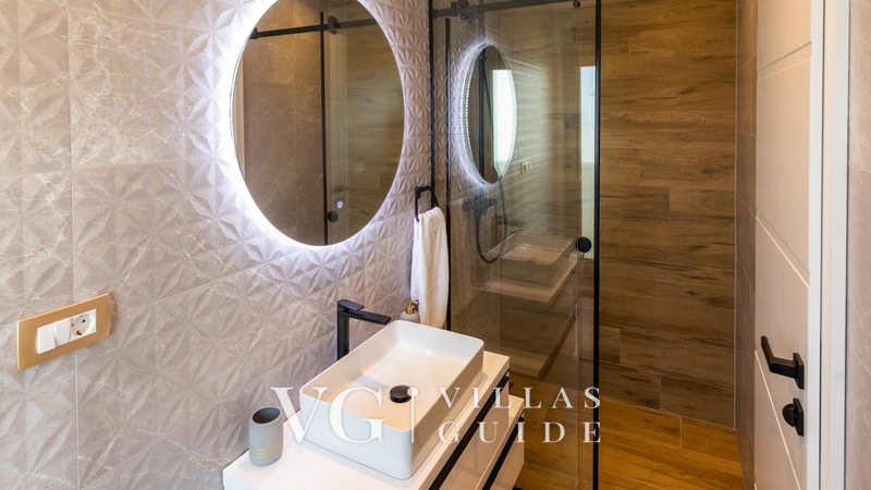 Villa Sirius - Makarska-Bast Badezimmer