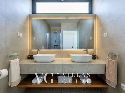 Villa Celi Bathroom