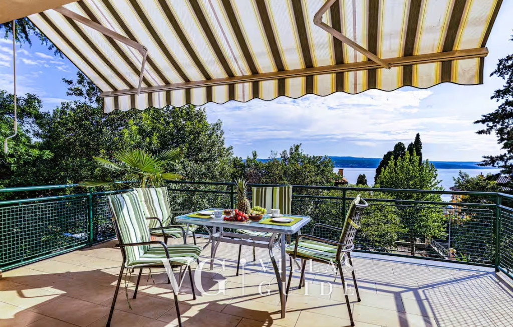 Villa Ana - Crikvenica Garden and property exterior