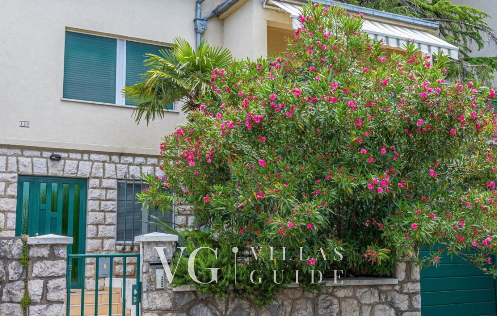 Villa Ana - Crikvenica Garden and property exterior
