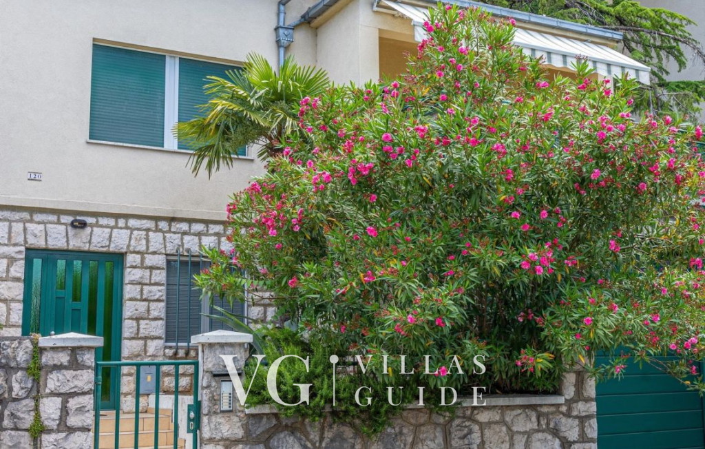 Villa Ana - Crikvenica Garden and property exterior