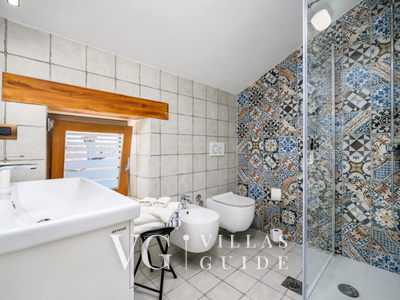 Villa Cangarela Bathroom