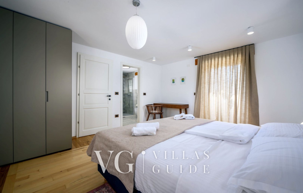 Villa Cangarela Bedroom