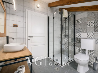 Villa Cangarela Bathroom