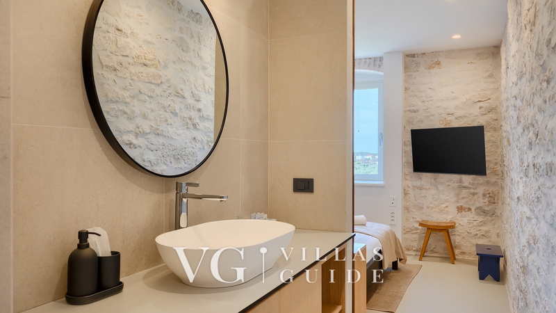 Villa Sarizol Bathroom