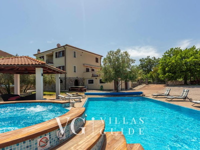 Villa Grande heated pool&whirpool&sauna&pet friendly Piscina