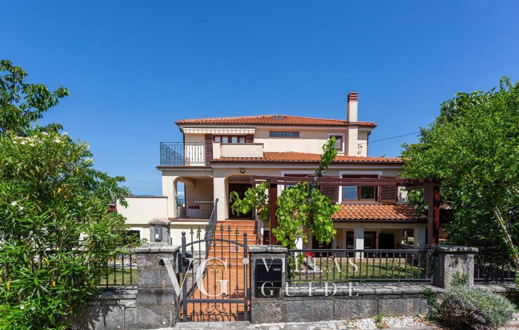 Villa Grande heated pool&whirpool&sauna&pet friendly Dvorište i vanjski dio objekta