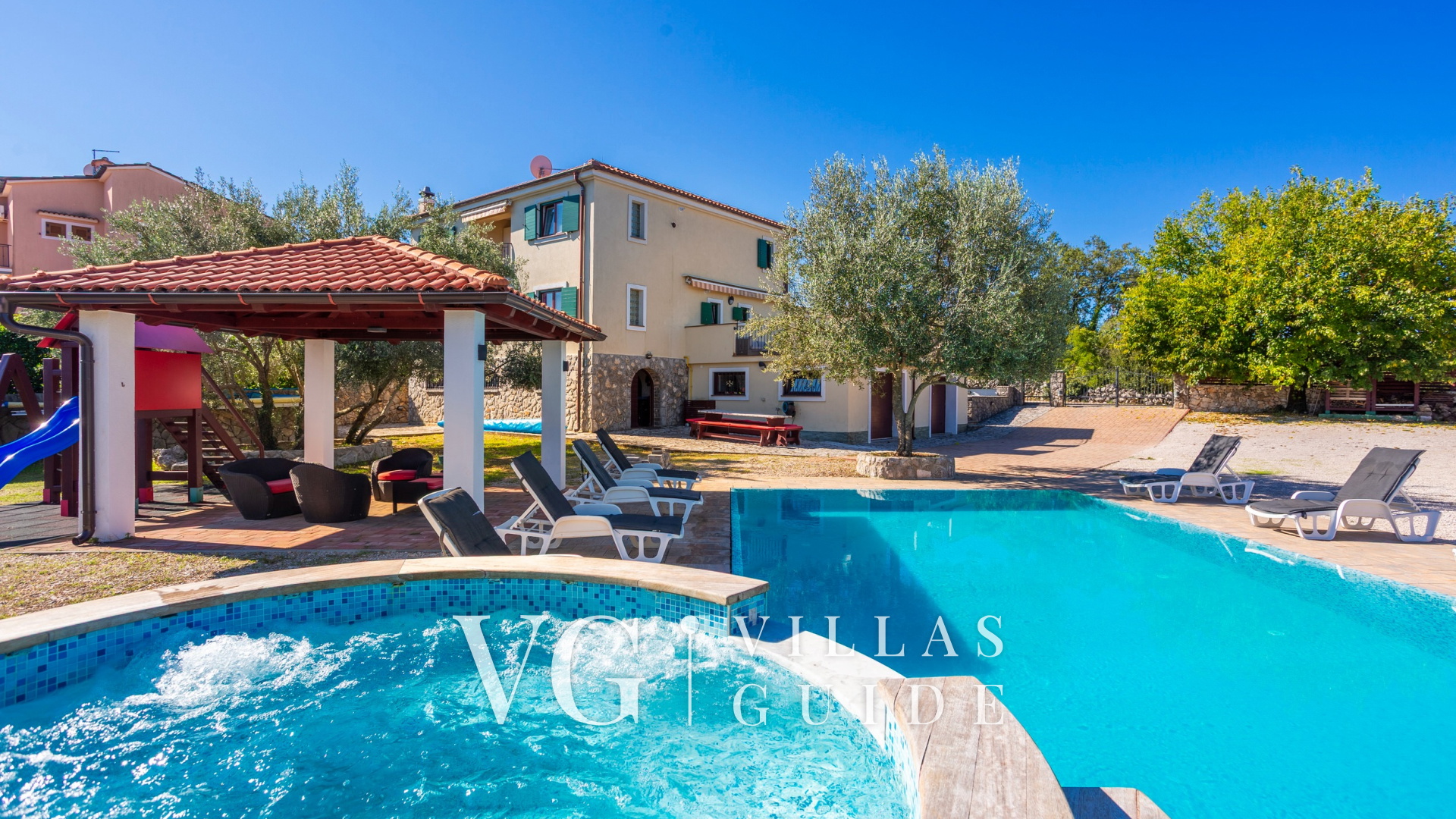 Villa Grande heated pool&whirpool&sauna&pet friendly Dvorište i vanjski dio objekta