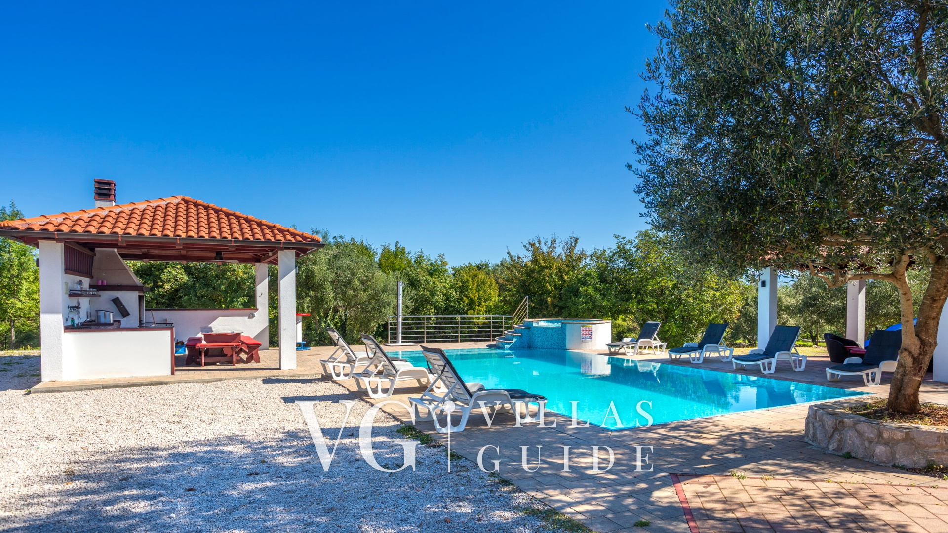 Villa Grande heated pool&whirpool&sauna&pet friendly Dvorište i vanjski dio objekta