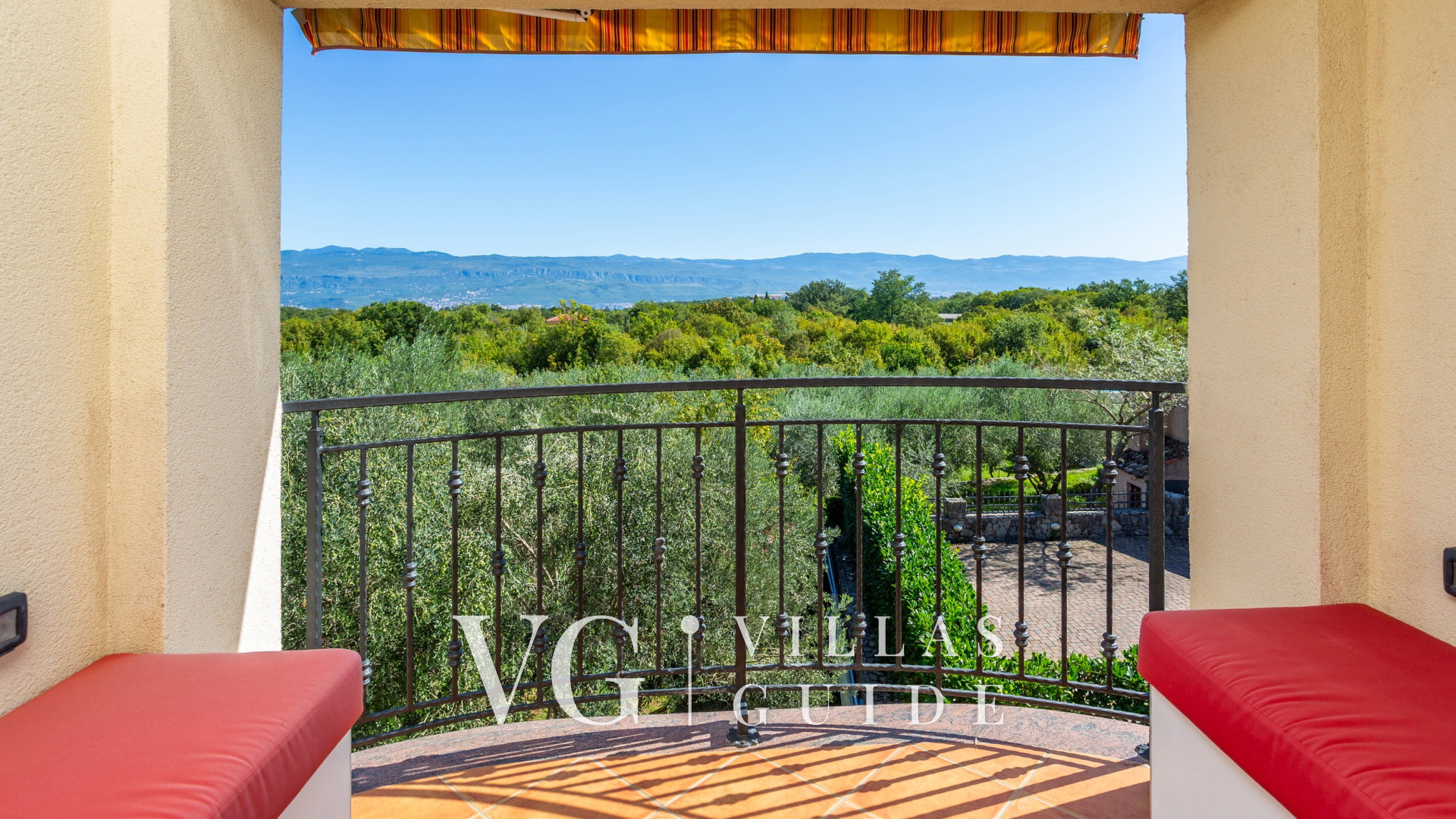 Villa Grande heated pool&whirpool&sauna&pet friendly Dvorište i vanjski dio objekta