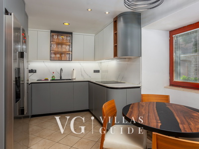 Villa Grande heated pool&whirpool&sauna&pet friendly Cucina