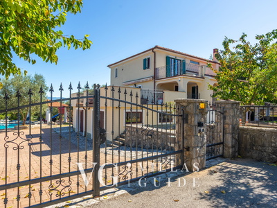 Villa Grande heated pool&whirpool&sauna&pet friendly Dvorište i vanjski dio objekta