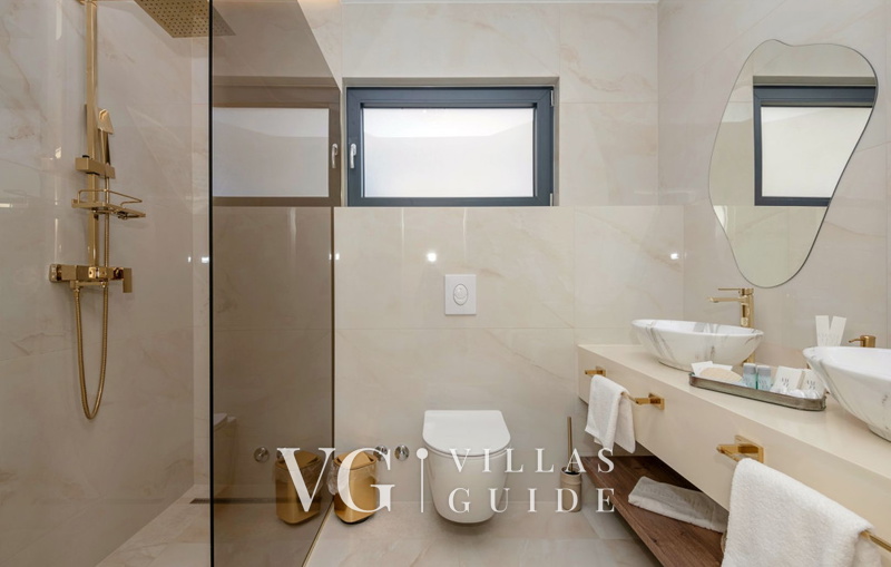 Villa Rosemary - East - Makarska Kupaonica