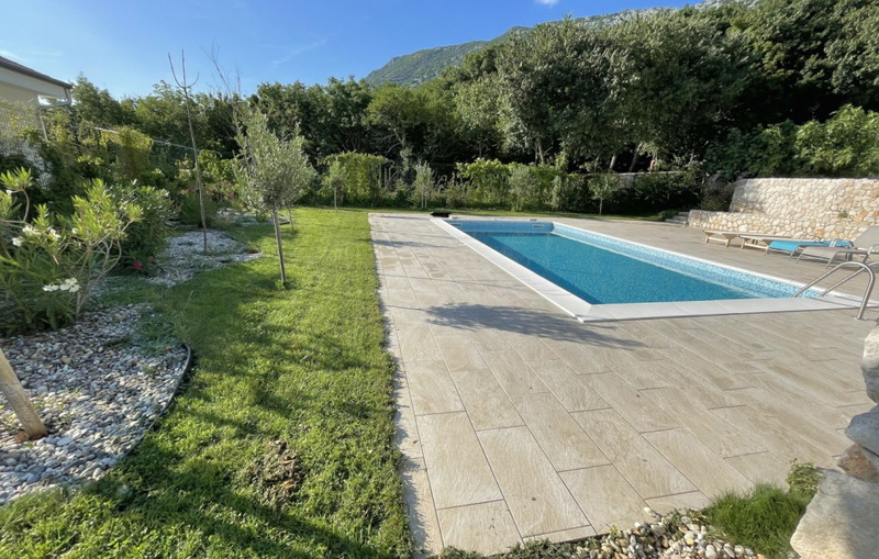 Villa Green Residence