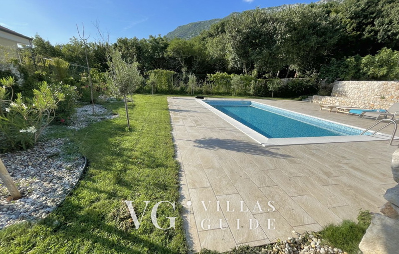 Villa Green Residence