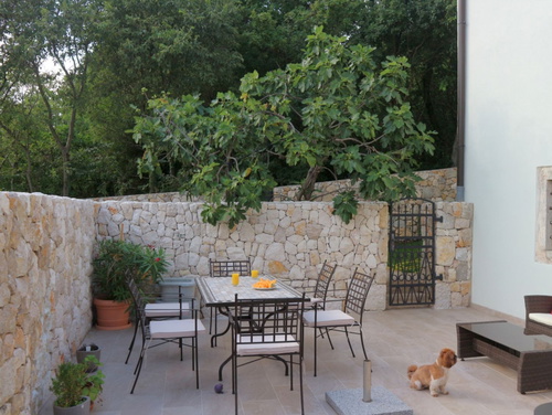 Villa Green Residence