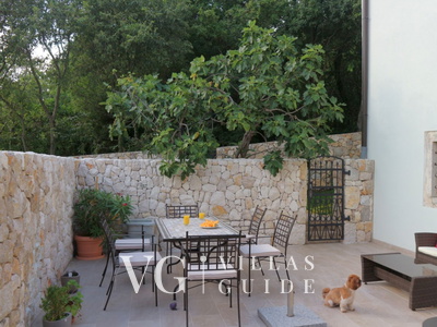 Villa Green Residence