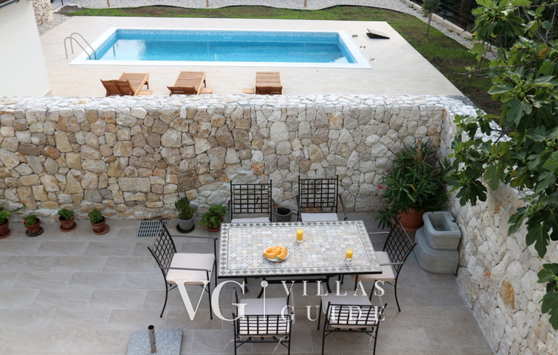 Villa Green Residence