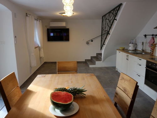 Villa Green Residence