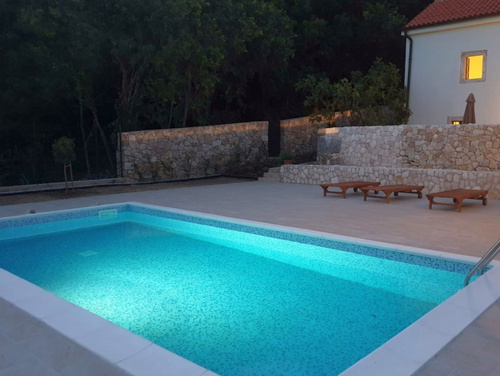 Villa Green Residence