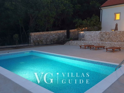 Villa Green Residence