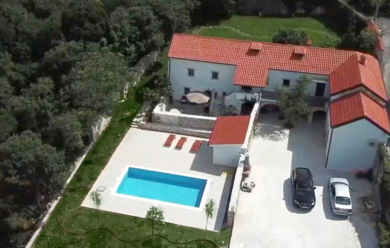 Villa Green Residence