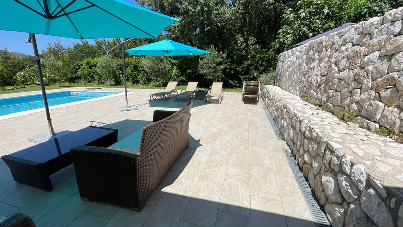 Villa Green Residence