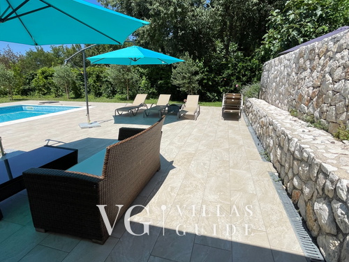 Villa Green Residence