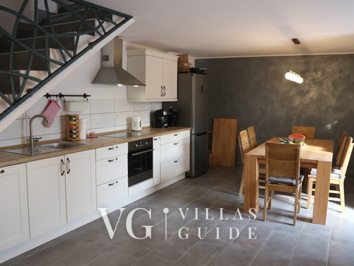 Villa Green Residence