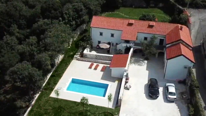 Villa Green Residence