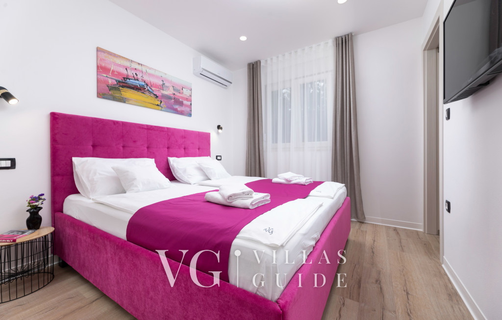 Sea View Villa Oliva with pool Island Krk Camera da letto