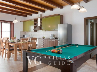 Villa Casa Malvasia with pool&tennis cort  Istria