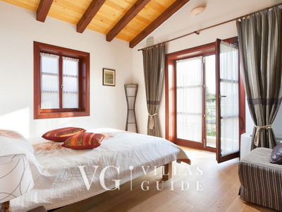 Villa Casa Malvasia with pool&tennis cort  Istria Schlafzimmer