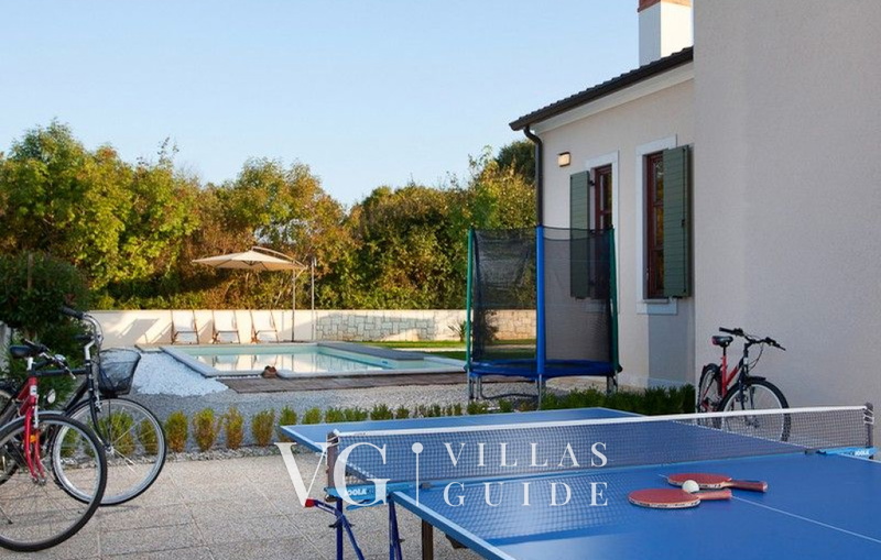 Villa Casa Malvasia with pool&tennis cort  Istria