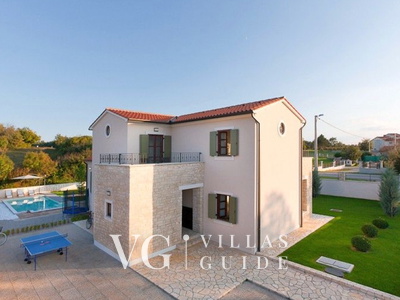Villa Casa Malvasia with pool&tennis cort  Istria