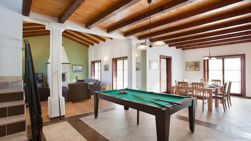 Villa Casa Malvasia with pool&tennis cort  Istria