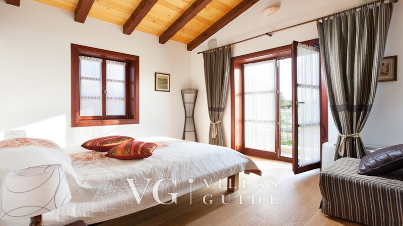 Villa Casa Malvasia with pool&tennis cort  Istria