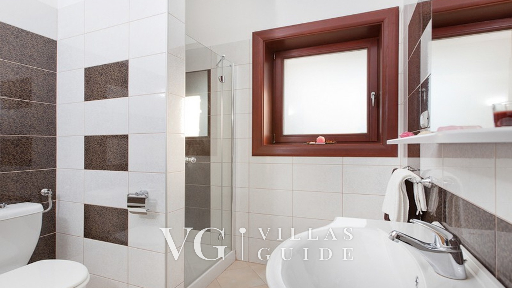 Villa Casa Malvasia with pool&tennis cort  Istria Kupaonica