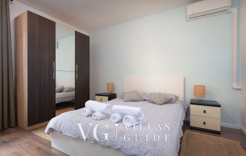 Villa Slivari Istria with pool Schlafzimmer